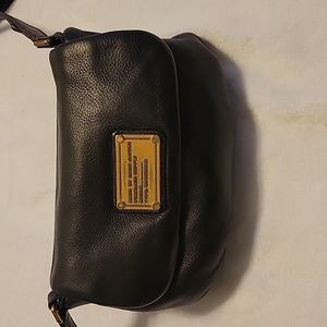 Black Marc Jacobs Crossbody.  VERY GOOD CONDITION!!